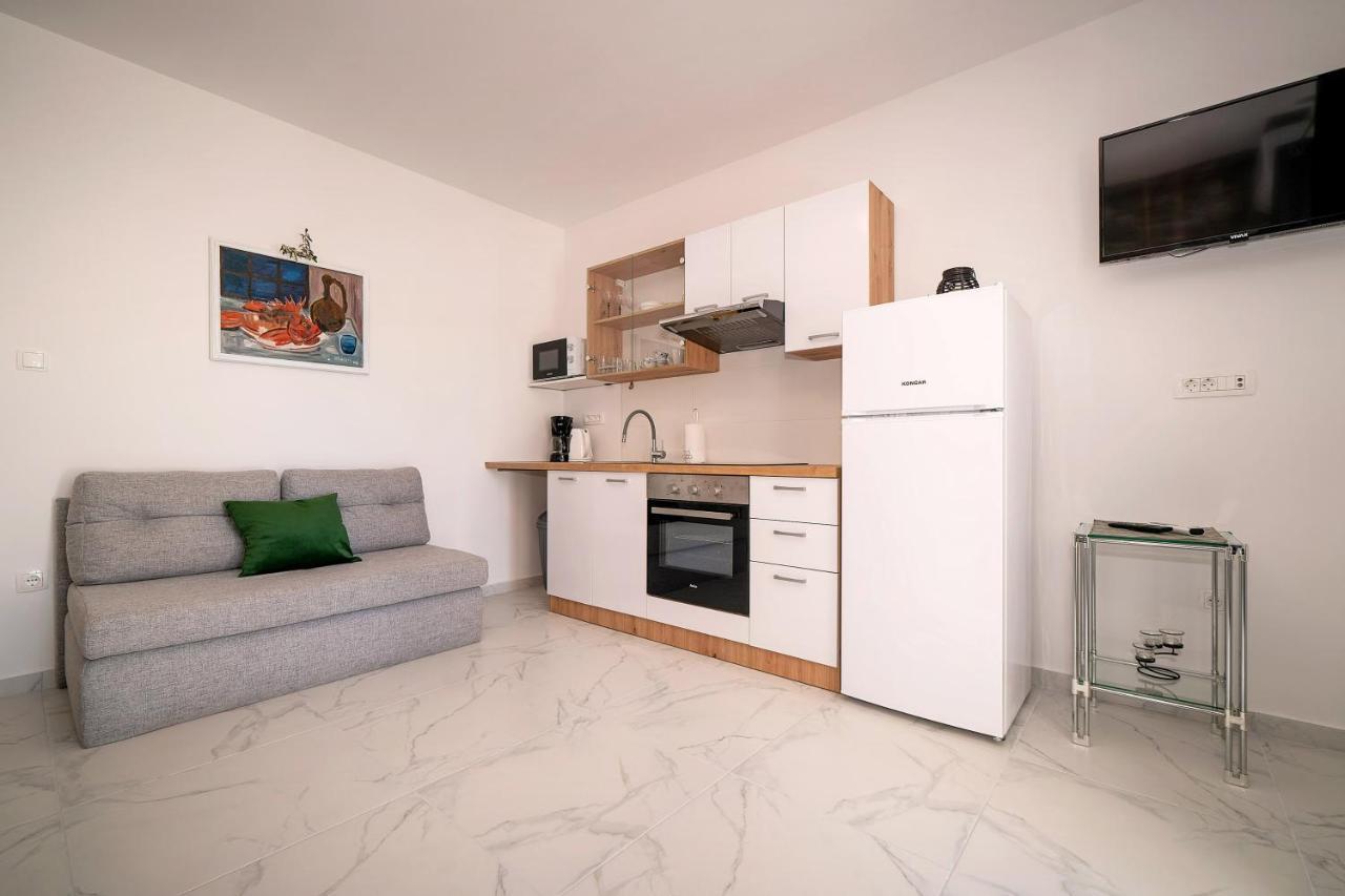 Apartments Kricin 14 Laura Baška Eksteriør billede